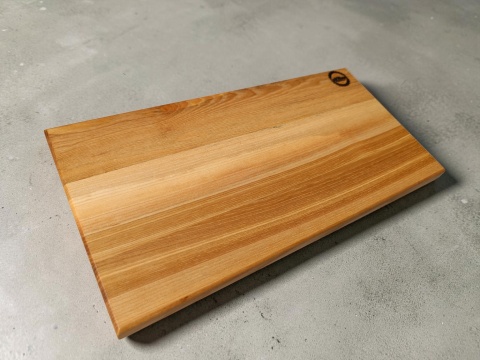 Masywna deska kuchenna z drewna jesionowego