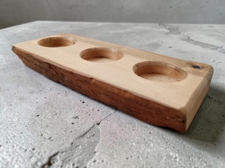 Świecznik jesionowy live edge - 3x tealight, naturalna ozdoba stołu